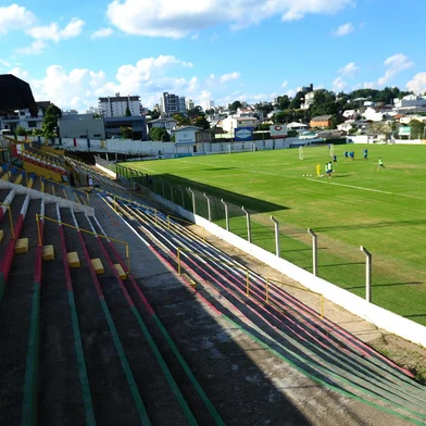 VERANÓPOLIS, RS, BRASIL, 20/03/2024. Treino do Veranópolis no estádio Antônio David Farina. Preparação do Veranópolis para a disputa da Divisão de Acesso 2024. Fotos gerais do estádio.  (Porthus Junior/Agência RBS)<!-- NICAID(15711522) -->