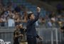 Quinteros critica arbitragem após vitória do Grêmio: "Estamos muito preocupados" 