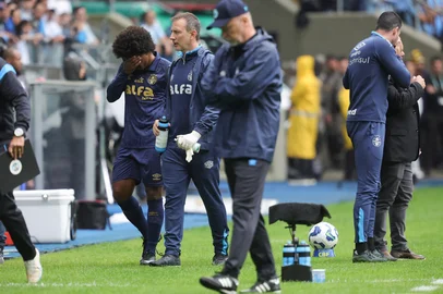 PORTO ALEGRE, RS, BRASIL, 28.09.2025: Confronto entre Grêmio vs Vitória, na Arena, pelo campeonato Brasileiro. Fotos: Jefferson Botega/Agencia RBSIndexador: jeff botega<!-- NICAID(16134353) -->