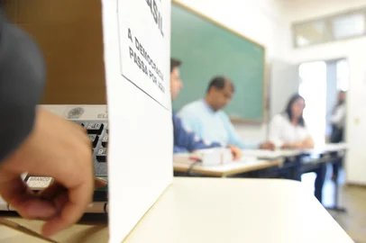 votação no colégio Cilon Rosa em Santa Maria .<!-- NICAID(5660670) -->