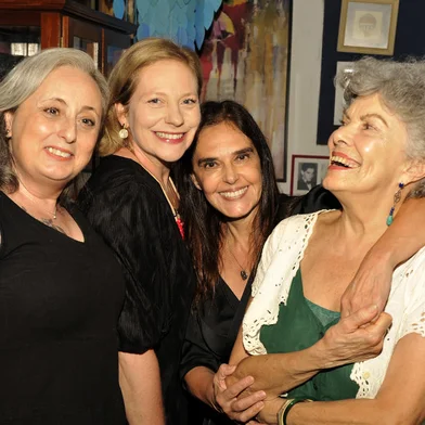 Da Sempre Tua, livro da Cláudia Tajes e da Diana Corso, vai virar peça de teatro. Na foto, Diana,  Janaína Pellizon, Claudia e Sandra Dani.<!-- NICAID(15729463) -->
