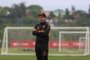 eduardo coudet no treino do inter