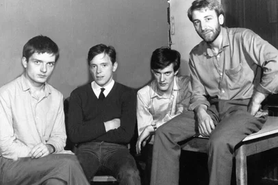 Joy Division<!-- NICAID(16275445) -->
