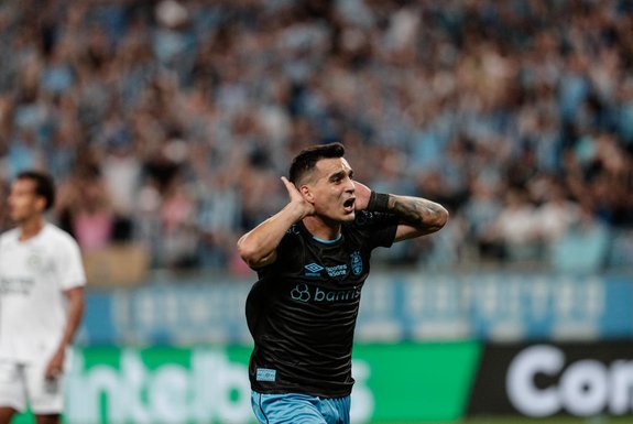PORTO ALEGRE, RS, BRASIL - 2023.11.30 - Grêmio x Goiás, na Arena - Foto: André Ávila/Agência RBS<!-- NICAID(15613717) -->