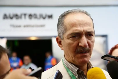 Aldo Rebelo em entrevista pela manhã no Costão do Santinho. Congresso FIFA