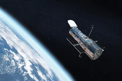 The Hubble space telescope on orbit of Earth planet. Space observatory research. Elements of this image furnished by NASA.Telescópio espacial Hubble. Foto: Paopano / stock.adobe.comFonte: 682424486<!-- NICAID(15780847) -->