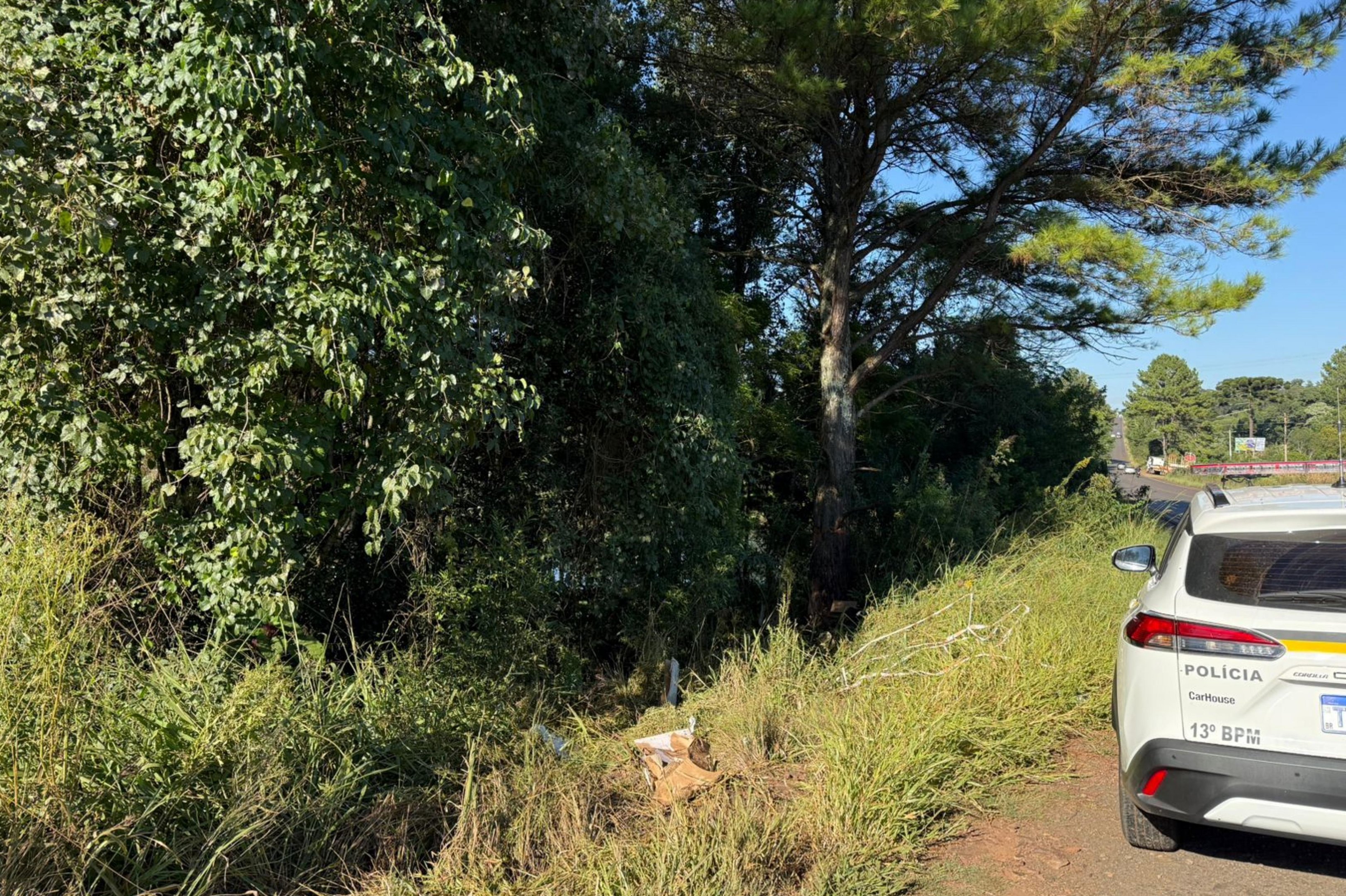 Jovem de 25 anos morre ap&oacute;s capotar carro na RS-331, em Erechim