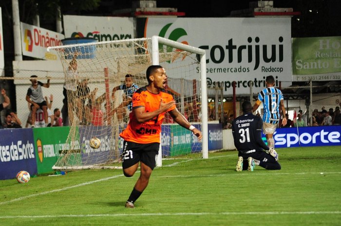 Lucas Dornelles / EC São Luiz, Divulgação