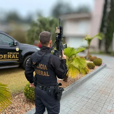 PF combate grupo suspeito de contrabando de agrotóxicos