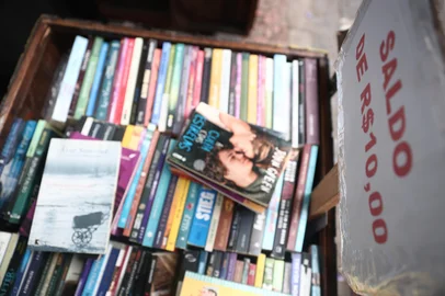 Jonathan Heckler / Agencia RBS PORTO ALEGRE, RS, BRASIL, 05-11-2025: Os influencers da Feira do Livro. Bia Assad é uma influenciadora oficial do evento. Foto Jonathan Heckler/Agência RBS<!-- NICAID(16161217) -->