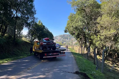Mulher morre em acidente de trânsito em flores da cunha<!-- NICAID(16284277) -->