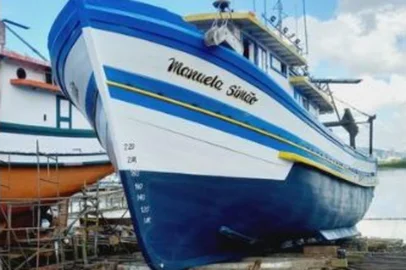 Pesqueiro Manuela Simão está desaparecido em alto mar<!-- NICAID(15600203) -->