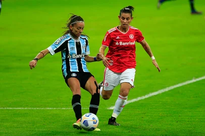 PORTO ALEGRE, RS, BRASIL,  20/06/2021-Inter x Grêmio: o jogo da 14ª rodada do Brasileirão Feminino. Foto: Marco Favero / Agencia RBSIndexador: Andre Avila<!-- NICAID(14813890) -->