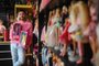 CAXIAS DO SUL, RS, BRASIL, 13/07/2023. Caxiense Luiz Varela Neto mostra sua coleção de bonecas Barbie. Case da reportagem sobre a expectativa dos fãs para a estreia do filme "Barbie", dia 20/7 nos cinemas. (Bruno Todeschini/Agência RBS)Indexador: BTK<!-- NICAID(15481520) -->