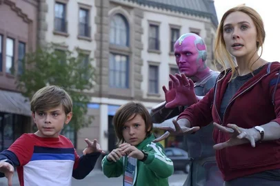 Elizabeth Olsen as Wanda Maximoff and Paul Bettany as Vision in Marvel Studios' WANDAVISION exclusively on Disney+. Photo courtesy of Marvel Studios. Â©Marvel Studios 2021. All Rights Reserved<!-- NICAID(14726448) -->