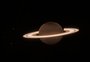 Telescópio James Webb registra pela primeira vez intensa luminosidade dos anéis de Saturno