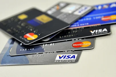 Cartões de crédito , visa, mastercard<!-- NICAID(14436212) -->
