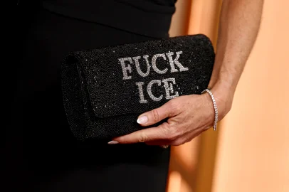 HOLLYWOOD, CALIFORNIA - MARCH 15: Glennon Doyle, bag detail, attends the 98th Oscars at Dolby Theatre on March 15, 2026 in Hollywood, California.   Arturo Holmes/Getty Images/AFP (Photo by Arturo Holmes / GETTY IMAGES NORTH AMERICA / Getty Images via AFP)<!-- NICAID(16245790) -->