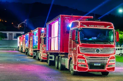 Caravana de Natal da Coca-Cola faz passeio em Caxias do Sul e Farroupilha nesta sexta-feira<!-- NICAID(15586162) -->