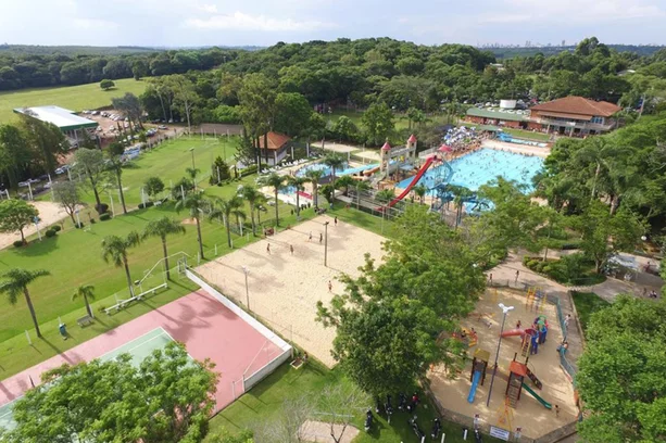 Clube esportivo regularizado com todas licenças