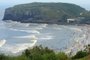 TORRES, RS, BRASIL, 01/01/2020- Ambiental de Torres. Vista de cima do morro do Farol para a Praia da Cal (FOTOGRAFO: TADEU VILANI / AGENCIA RBS)<!-- NICAID(14375210) -->