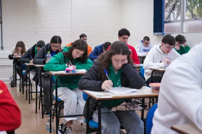 Vestibular de Inverno da UPF reúne candidatos de 200 cidades da região.