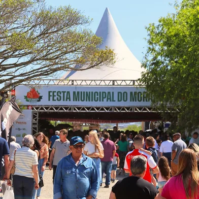 Festa Municipal do Morango de Pelotas<!-- NICAID(16162776) -->