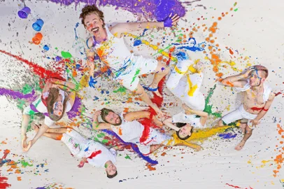 O Grupo de Teatro A Gangorra comemora o Dia Internacional do Teatro na sua 12º edição com COLORindo PREVIEW no dia 02 de abril de 2023, no Parque Getúlio Vargas, em Caxias do Sul.<!-- NICAID(15387546) -->