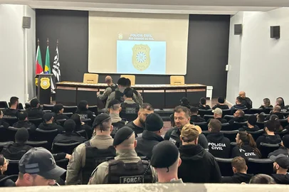 Operação contra grupo envolvido em homicídios e esquema de telentrega de drogas em Alvorada é alvo de operação da Polícia Civil<!-- NICAID(16096206) -->