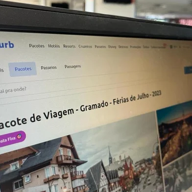 hurb<!-- NICAID(15416186) -->