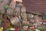 Empresa é suspeita de vender alimentos e bebidas atingidos pela enchente que deveriam ser descartados