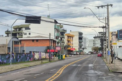 Trecho da Rua Matteo Gianella que vai receber túnel de drenagem, a maior obra do tipo da história de Caxias<!-- NICAID(16278089) -->