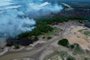 Aerial view of a fire in the Amazon rainforest in Iranduba, Amazonas, northern Brazil, on September 23, 2023. The Amazonas is suffering a severe drought that is affecting navigation and the distribution of fuel and food to the interior, following which the government of Amazonas declared a State of Environmental Emergency on September 12. (Photo by Michael Dantas / AFP)Editoria: DISLocal: IrandubaIndexador: MICHAEL DANTASSecao: droughtFonte: AFPFotógrafo: STR<!-- NICAID(15594243) -->