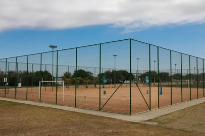 Quadras esportivas da Orla do Guaíba<!-- NICAID(16333136) -->