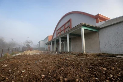 CAXIAS DO SUL, RS, BRASIL, 18/07/2024. A reportagem foi acompanhar o andamento das obras no Instituto Estadual de Educação Cristóvão de Mendoza, que completam seis meses na próxima semana. (Bruno Todeschini/Agência RBS)Indexador: Bruno Todeschini<!-- NICAID(15817161) -->