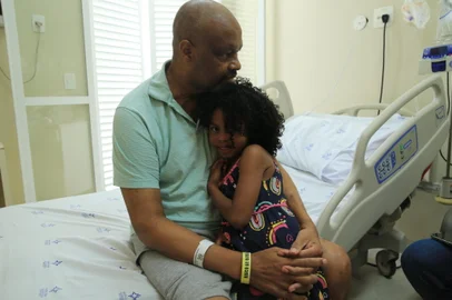 PORTO ALEGRE, RS, BRASIL, 16/01/2025- Fernando Ulguim, 52 anos, internou na Santa Casa em maio de 2024, quando entrou na lista de espera por um transplante de coração. A única chance de sair do hospital com vida era com realização de um transplante, que aconteceu no final de novembro de 2024. Foto: Ronaldo Bernardi / Agencia RBS<!-- NICAID(15954734) -->
