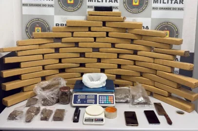 Mais de 53kg de drogas são apreendidos no bairro Charqueadas, em Caxias do Sul<!-- NICAID(16385516) -->