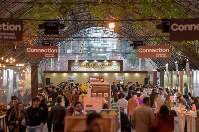 A 4ª edição do Connection Terroirs promete movimentar o centro de Gramado a partir desta quarta-feira(10) e até sábado(13) quando 56 produtos de origem verificada serão expostos na Rua Coberta e na Praça Major Nicoletti.<!-- NICAID(16302057) -->