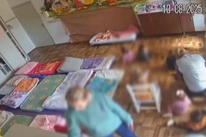 Arquivo pessoal / Reprodução Câmeras registram novo caso de agressão a criança em escola de Paraí; educadora foi afastada<!-- NICAID(16165406) -->