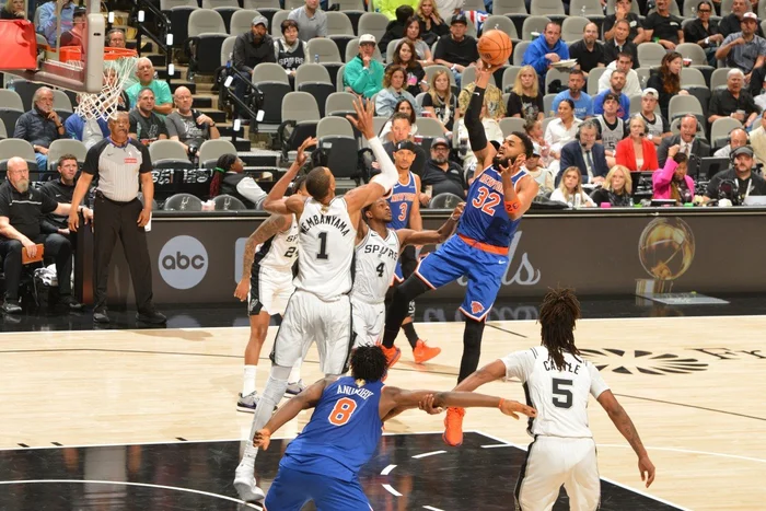 JESSE D. GARRABRANT / NBAE / GETTY IMAGES / GETTY IMAGES VIA AFP