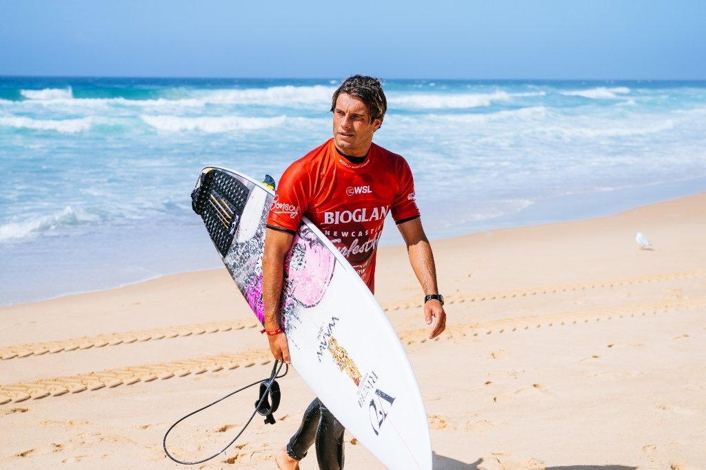 Mateus Herdy conquista vaga e Brasil ter&aacute; dez surfistas no Circuito Mundial de Surfe
