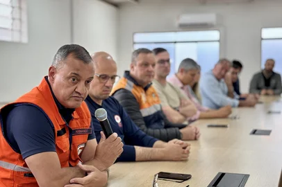 Andréia Copini / Divulgação Defesa Civil, Bombeiros e prefeitura coordenam ações preventivas e fazem balanço de estragos após ciclone extratropical.<!-- NICAID(16183263) -->