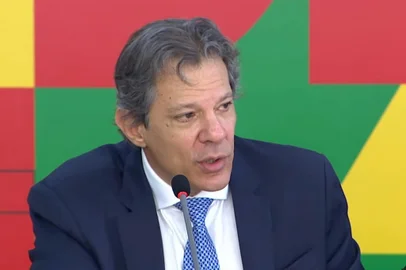 Os ministros Fernando Haddad, Simone Tebet e Rui Costa concedem coletiva de imprensa onde anunciam as Medidas de Fortalecimento da Regra Fiscal elaboradas pelos Ministérios da Fazenda, Planejamento e Casa Civil, no Palácio do Planalto.Na imagem, o Ministro da Fazenda, Fernando Haddad<!-- NICAID(15923780) -->