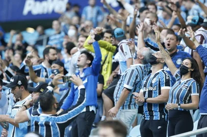 PORTO ALEGRE, RS, BRASIL - 17.10.2021 - O Grêmio recebe o Juventude na Arena, em jogo válido pela 27ª rodada do Brasileirão. (Foto: Lauro Alves/Agencia RBS)<!-- NICAID(14917543) -->