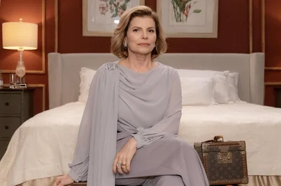 Odete (Debora Bloch), vale tudo<!-- NICAID(16140726) -->