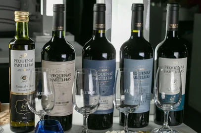 Cooperativa Vinícola Aurora promove curso de degustação de vinhos e azeites<!-- NICAID(15942055) -->