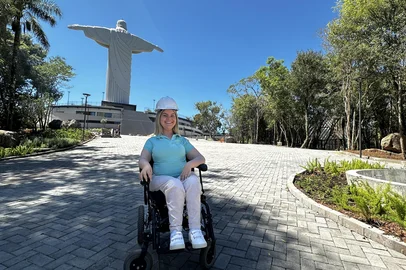 Danielle de Lima, 25 anos. Arquiteta cadeirante lidera projeto de acessibilidade do Cristo Protetor de Encantado.<!-- NICAID(15993878) -->