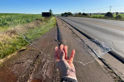 Acidente na RS-135 em razão degelo na pista em Sertão e Erechim<!-- NICAID(16066043) -->
