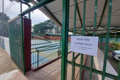 Mobilização de professores suspende as aulas em escolas estaduais de Passo Fundo<!-- NICAID(15725094) -->