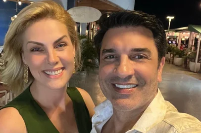 Apresentadores Ana Hickmann e Edu Guedes<!-- NICAID(15865828) -->